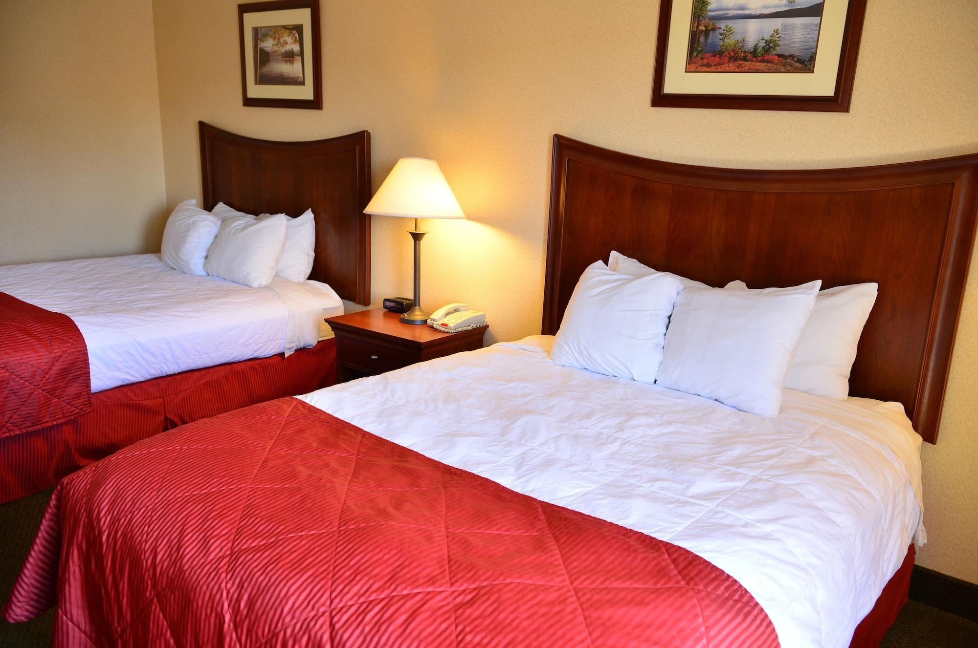 Clarion Inn & Suites At The Outlets Of Лейк Джордж Екстериор снимка